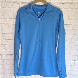 Nike Women's Sky Blue Long Sleeve Athletic Sweatshirt Woman’s Size Large‎